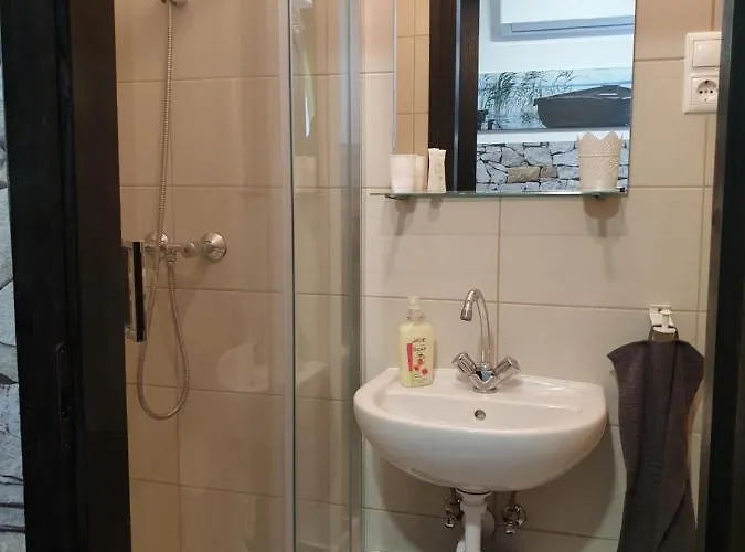 Kid Familia Panzio Balatonszarszo