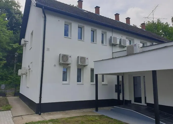 Kid Família Panzió 3*