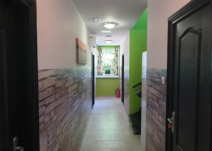 Kid Família Panzió 3* Balatonszarszo