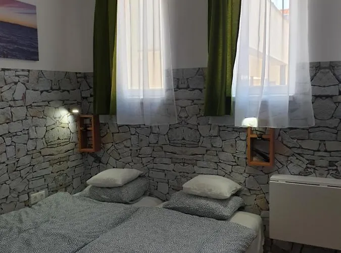 Kid Família Panzió 3* Balatonszarszo